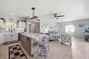 5826 Driftwood Pl, Sarasota, FL 34231 - Photo 15
