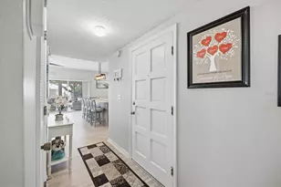 5826 Driftwood Pl, Sarasota, FL 34231 - Photo 7