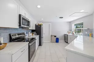 5826 Driftwood Pl, Sarasota, FL 34231 - Photo 45