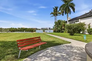 5826 Driftwood Pl, Sarasota, FL 34231 - Photo 49