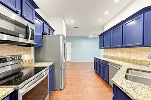 6302 Rosefinch Ct, Bradenton, FL 34202 - Photo 13