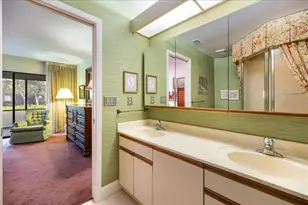462 Oak Hill Cir, Sarasota, FL 34232 - Photo 15