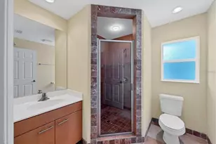 4250 Swift Rd, Sarasota, FL 34231 - Photo 21