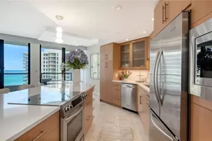 1211 Gulf of Mexico Dr, Longboat Key, FL 34228 - Photo 5
