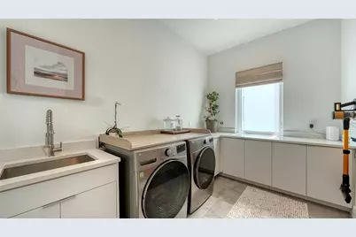 4726 Rivetta Court, Sarasota, FL 34231 - Photo 29