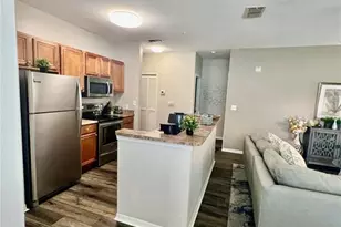 8341 38th St Cir E, Sarasota, FL 34243 - Photo 17
