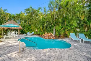3007 Avenue E, Bradenton Beach, FL 34217 - Photo 25