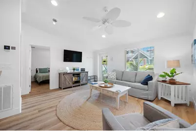 3007 Avenue E #B, Bradenton Beach, FL 34217 - Photo 11