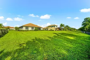 8256 Larkspur Cir, Sarasota, FL 34241 - Photo 61