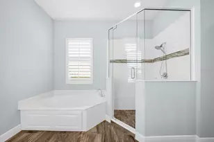 8256 Larkspur Cir, Sarasota, FL 34241 - Photo 45