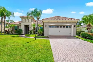 8256 Larkspur Cir, Sarasota, FL 34241 - Photo 3