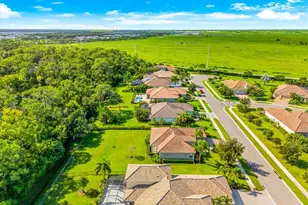8256 Larkspur Cir, Sarasota, FL 34241 - Photo 71