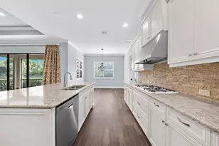 8256 Larkspur Cir, Sarasota, FL 34241 - Photo 27