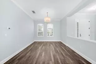 8256 Larkspur Cir, Sarasota, FL 34241 - Photo 13
