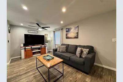 2724 49th Avenue W #2724, Bradenton, FL 34207 - Photo 5