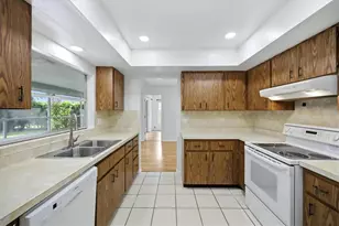 125 Mimosa Dr, Sarasota, FL 34232 - Photo 7