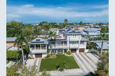 106 81st Street, Holmes Beach, FL 34217 - Photo 1