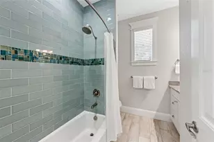106 81st St, Holmes Beach, FL 34217 - Photo 21