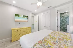 106 81st St, Holmes Beach, FL 34217 - Photo 19