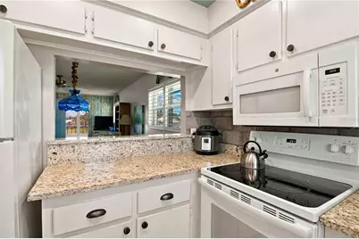 304 47th Avenue Drive W #313, Bradenton, FL 34207 - Photo 9