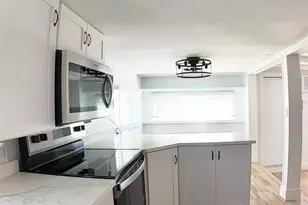 10315 Cortez Road W, Bradenton, FL 34210 - Photo 9