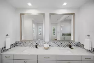 8340 Catamaran Cir, Lakewood Ranch, FL 34202 - Photo 29