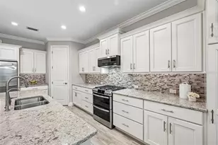 825 Himalayan Run, Bradenton, FL 34212 - Photo 11