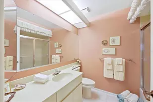 6089 Clubside Dr, Sarasota, FL 34243 - Photo 25