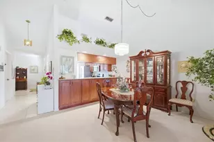 6089 Clubside Dr, Sarasota, FL 34243 - Photo 13