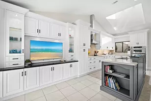 2101 Harbourside Dr, Longboat Key, FL 34228 - Photo 11