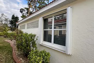 4398 Summertree Rd, Venice, FL 34293 - Photo 3