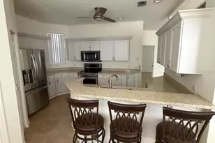 4398 Summertree Rd, Venice, FL 34293 - Photo 7