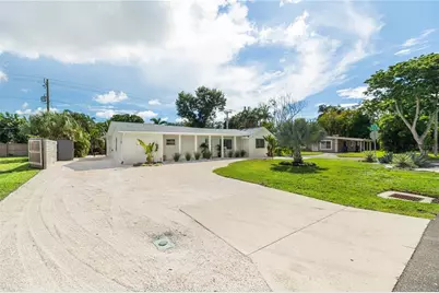 4317 1st Avenue Drive NW, Bradenton, FL 34209 - Photo 3