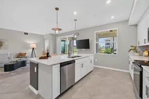 12620 Radiance Ct, Venice, FL 34293 - Photo 13