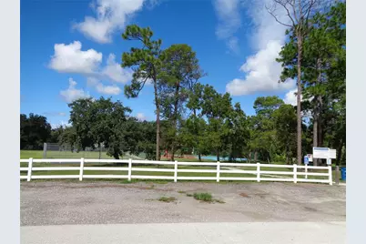 8007 Chaucer Drive, Weeki Wachee, FL 34607 - Photo 7