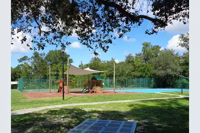 8007 Chaucer Drive, Weeki Wachee, FL 34607 - Photo 9