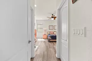 12501 Cinqueterre Dr, Venice, FL 34293 - Photo 5