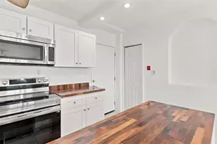 777 John Ringling Blvd, Sarasota, FL 34236 - Photo 17
