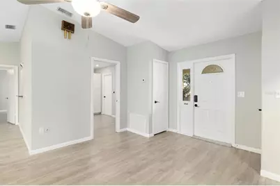3905 Sandpointe Drive, Bradenton, FL 34205 - Photo 9