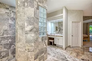 8866 Bloomfield Blvd, Sarasota, FL 34238 - Photo 45