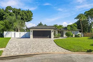 410 72nd St NW, Bradenton, FL 34209 - Photo 1