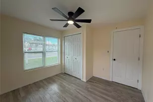 5680 28th St N, Saint Petersburg, FL 33714 - Photo 7