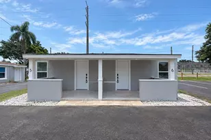 5680 28th St N, Saint Petersburg, FL 33714 - Photo 1