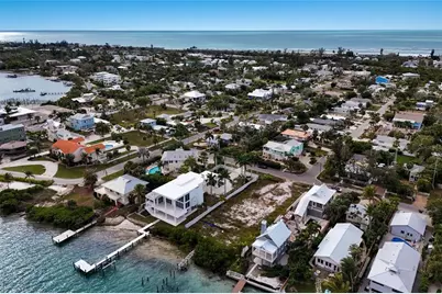 7094 Longboat Drive E, Longboat Key, FL 34228 - Photo 9