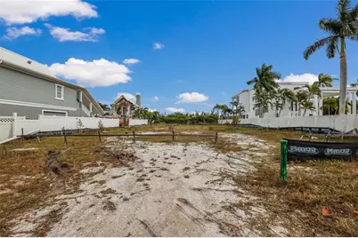 7094 Longboat Drive E, Longboat Key, FL 34228 - Photo 19
