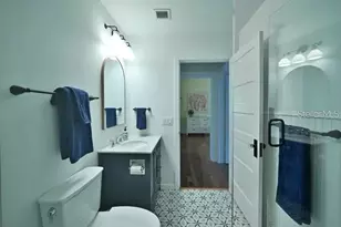 2408 Hillview St, Sarasota, FL 34239 - Photo 7