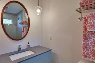 2408 Hillview St, Sarasota, FL 34239 - Photo 13
