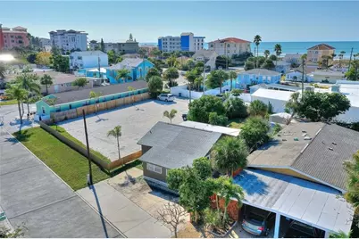 13418 1st Street E, Madeira Beach, FL 33708 - Photo 15