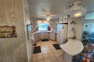 808 53rd Ave E, Bradenton, FL 34203 - Photo 5