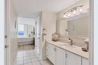 1212 Benjamin Franklin Drive #1003, Sarasota, FL 34236 - Photo 23
